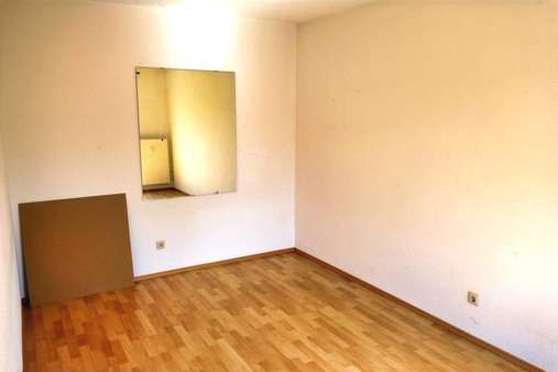 Schlafzimmer - Dachgeschosswohnung in 56410 Montabaur mit 53m² kaufen