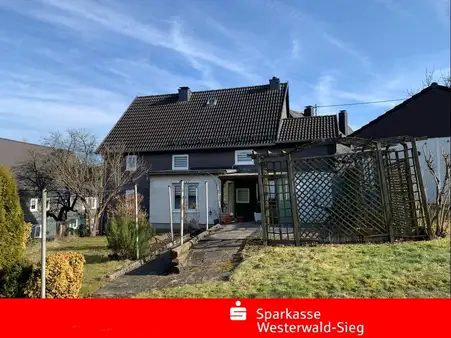 Preisreduzierung - charmantes Fachwerkhaus mit großem Gartengrundstück 