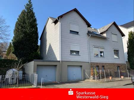 Einfamilienhaus in 57548 Kirchen mit 206m² kaufen