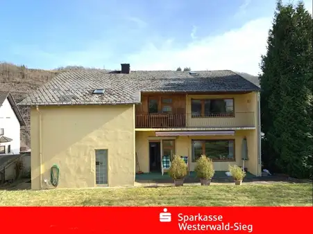 Geräumiges Einfamilienhaus in guter Wohnlage 