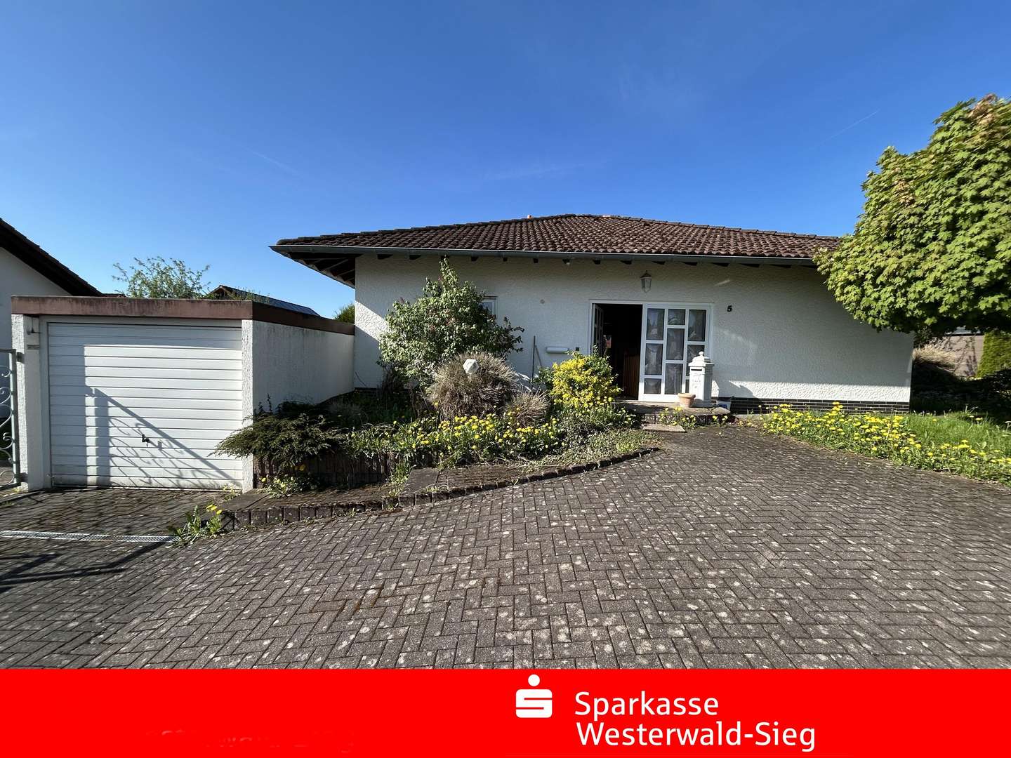 Straßenansicht - Bungalow in 57537 Wissen mit 78m² kaufen