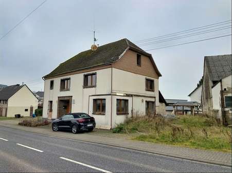 Straßenansicht - Einfamilienhaus in 57614 Wahlrod mit 200m² kaufen