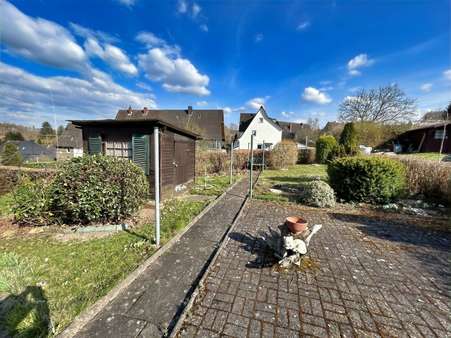 Gartenansicht - Doppelhaushälfte in 57537 Wissen mit 81m² kaufen