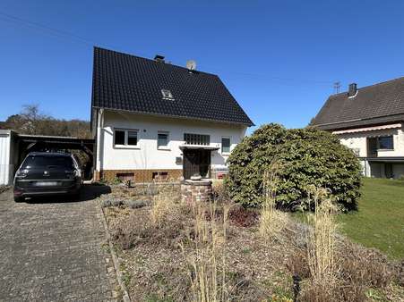 Straßenansicht - Einfamilienhaus in 51570 Windeck mit 115m² kaufen