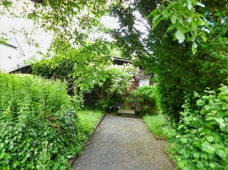 Zuwegung - Ferienhaus in 56479 Hüblingen mit 115m² kaufen