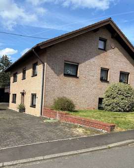 Einfamilienhaus in 57520 Kausen mit 242m² kaufen