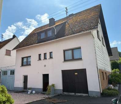 Rückansicht Rückansicht - Einfamilienhaus in 57520 Steinebach mit 149m² kaufen