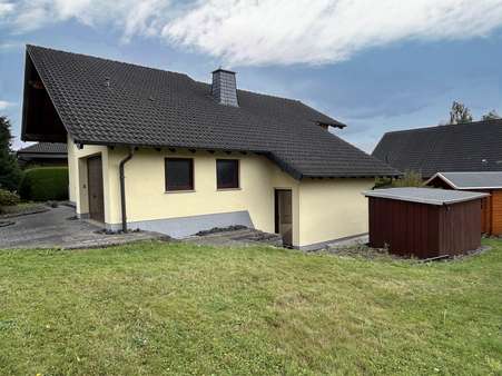 Seitenansicht - Einfamilienhaus in 57587 Birken-Honigsessen mit 156m² kaufen