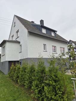 Rückansicht - Einfamilienhaus in 57587 Birken-Honigsessen mit 115m² kaufen
