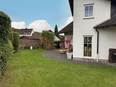Garten mit Terrasse - Einfamilienhaus in 57518 Betzdorf mit 162m² kaufen
