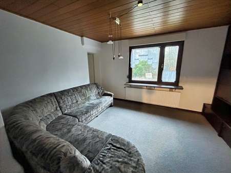 Wohnzimmer EG Wohnzimmer EG - Zweifamilienhaus in 57610 Almersbach mit 165m² kaufen