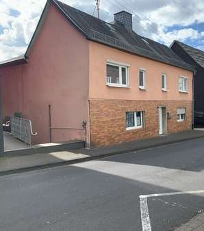 null - Einfamilienhaus in 57548 Kirchen mit 220m² kaufen