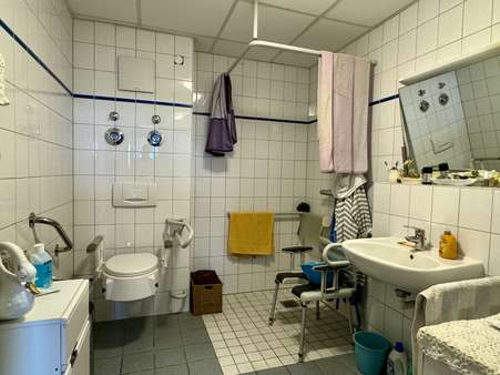 Badezimmer Badezimmer - Etagenwohnung in 56567 Neuwied mit 56m² kaufen