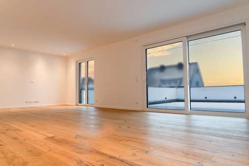 Wohn-/Esszimmer mit Dachterrasse - Erdgeschosswohnung in 56581 Melsbach mit 102m² kaufen