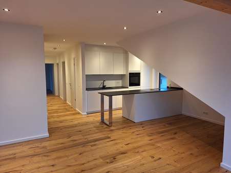 Wohn-Essbereich mit Einbauküche - Penthouse-Wohnung in 56581 Melsbach mit 112m² kaufen