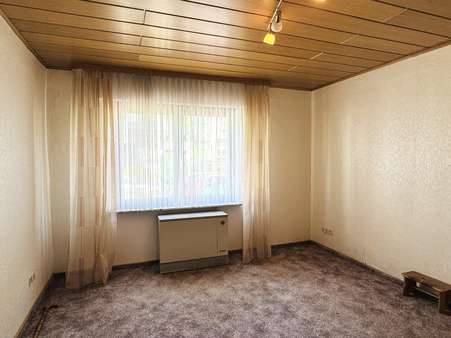 Schlafzimmer Schlafzimmer - Zweifamilienhaus in 56566 Neuwied mit 173m² kaufen