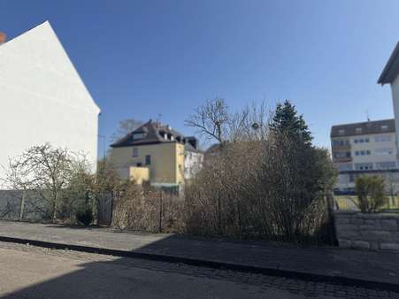 Straßenansicht - Grundstück in 56564 Neuwied mit 663m² kaufen
