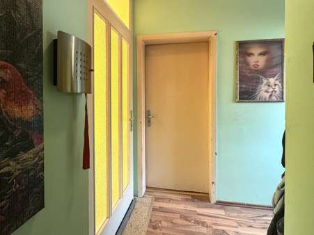 Flur - Einfamilienhaus in 56269 Dierdorf mit 101m² kaufen