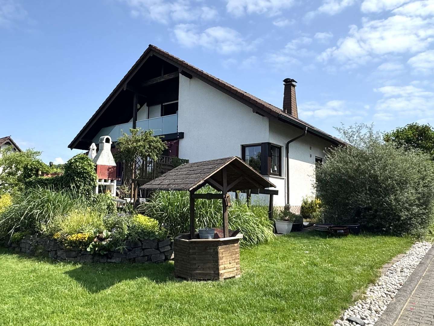 Außenansicht - Einfamilienhaus in 56305 Puderbach mit 271m² kaufen