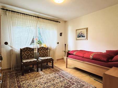 Schlafzimmer Erdgeschoss - Einfamilienhaus in 56566 Neuwied mit 144m² kaufen