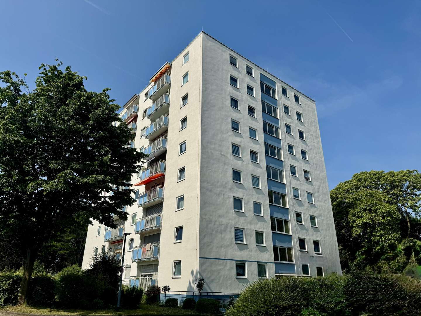 Außenfotos Außenfotos - Etagenwohnung in 56564 Neuwied mit 51m² kaufen