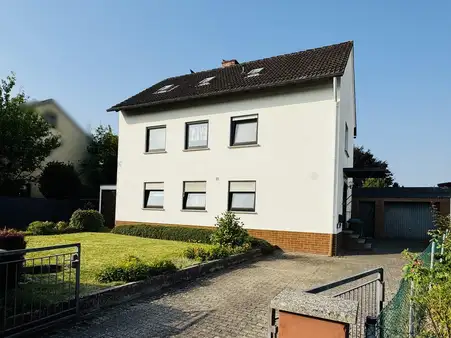 Zweifamilienhaus in ruhiger Lage von Torney
