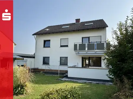 Zweifamilienhaus in ruhiger Lage von Torney