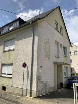 Hausansicht - Einfamilienhaus in 56566 Neuwied mit 123m² kaufen
