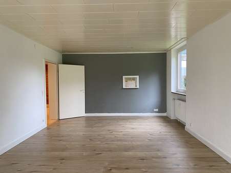 Wohn-Essbereich - Etagenwohnung in 56579 Rengsdorf mit 91m² kaufen