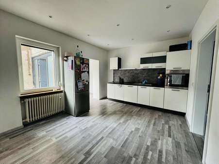 Küche, Erdgeschoss - Einfamilienhaus in 56645 Nickenich mit 165m² kaufen