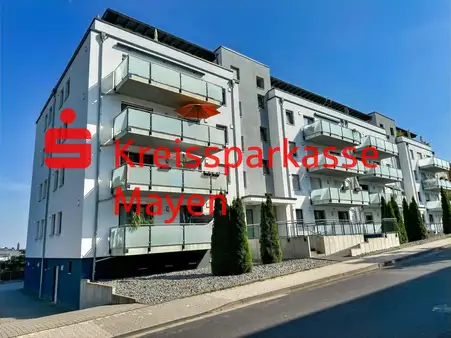 Luxuriöses Penthouse mit zwei großzügigen Terrassen, Aufzug u. Doppelgarage