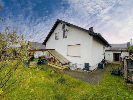 Außenansicht - Einfamilienhaus in 56745 Bell mit 160m² kaufen