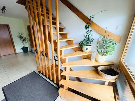 Treppe - Einfamilienhaus in 56745 Bell mit 160m² kaufen