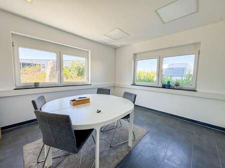 EG: Büro EG: Büro - Sonstige in 56626 Andernach mit 63m² kaufen