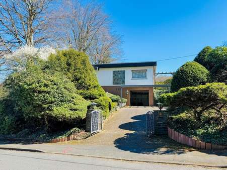 Außenansicht - Bungalow in 56653 Wassenach mit 118m² kaufen