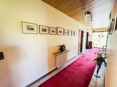 Flur - Bungalow in 56653 Wassenach mit 118m² kaufen
