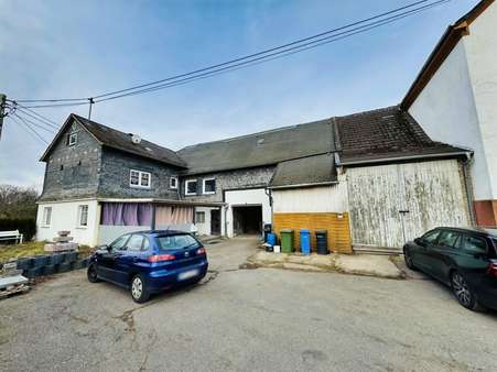 Außenansicht Außenansicht - Einfamilienhaus in 56269 Dierdorf mit 180m² kaufen