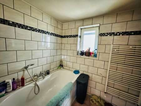 Badezimmer Badezimmer - Einfamilienhaus in 56269 Dierdorf mit 180m² kaufen