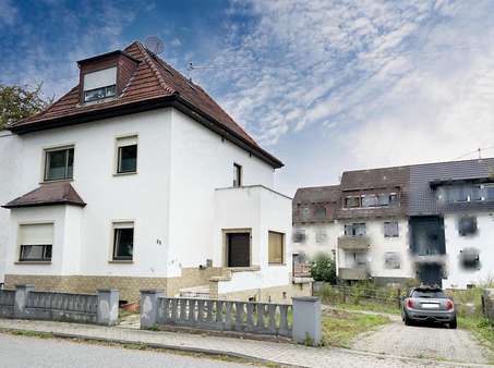 Frontansicht Frontansicht - Einfamilienhaus in 56070 Koblenz mit 160m² kaufen