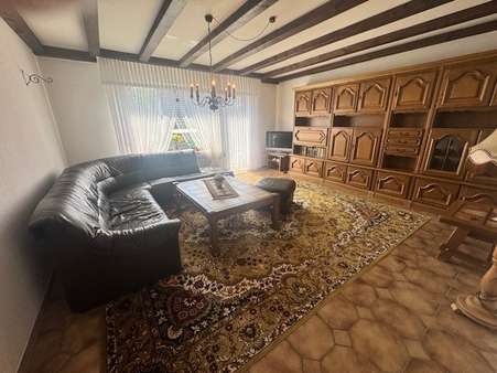 EG: Wohnzimmer - Zweifamilienhaus in 56651 Niederdürenbach mit 160m² kaufen