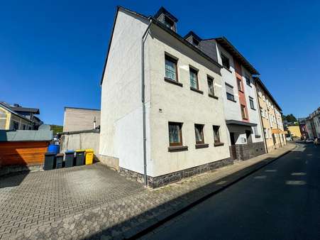 Außenansicht - Einfamilienhaus in 56727 Mayen mit 177m² kaufen