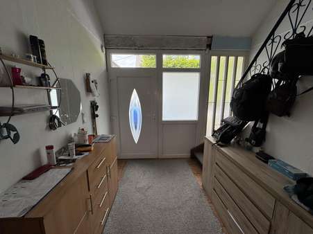 Diele - Einfamilienhaus in 56579 Bonefeld mit 150m² kaufen