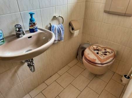EG: Gäste-WC - Einfamilienhaus in 56218 Mülheim-Kärlich mit 157m² kaufen
