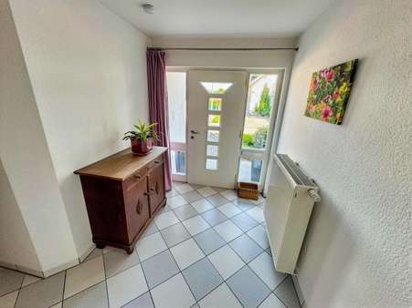 Eingangsbereich Eingangsbereich - Doppelhaushälfte in 56626 Andernach mit 150m² kaufen