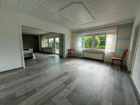 UG UG - Zweifamilienhaus in 56729 Kehrig mit 268m² kaufen