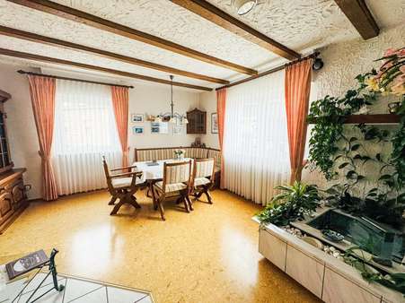 Essbereich - Zweifamilienhaus in 56729 Ettringen mit 197m² kaufen