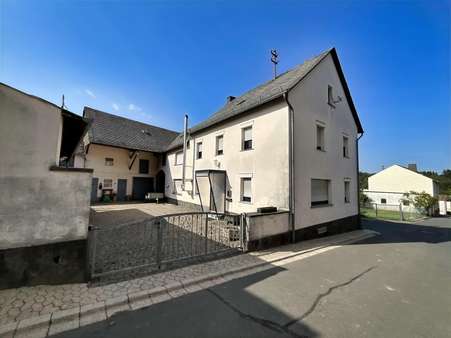 Bauernhaus in 56729 Weiler mit 125m² kaufen