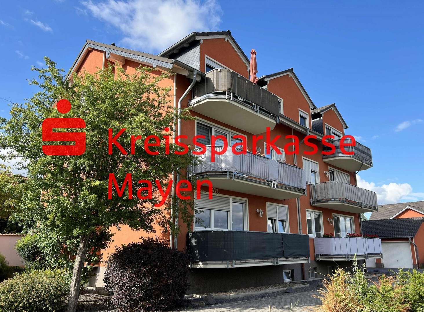 Seitenansicht - Dachgeschosswohnung in 56645 Nickenich mit 65m² kaufen