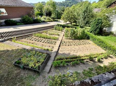 Zweifamilienhaus in 56729 Langscheid mit 160m² als Kapitalanlage kaufen
