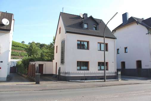 null - Etagenwohnung in 53474 Bad Neuenahr-Ahrweiler mit 180m² kaufen